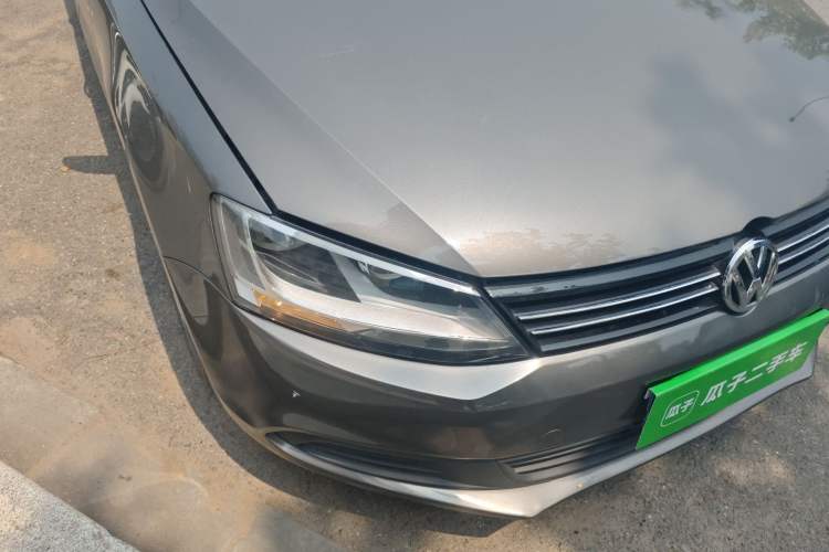 Used Volkswagen Sagitar 2012 1.6L Automatic Fashion Edition