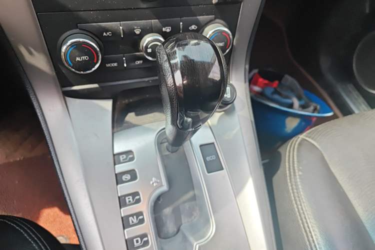 Used Chevrolet Captiva 2015 2.4L 4x4 Flagship Edition 7-Seater