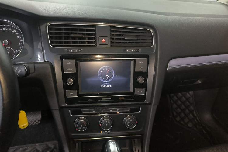 Used Volkswagen Golf 2018 230TSI Automatic Comfort Model
