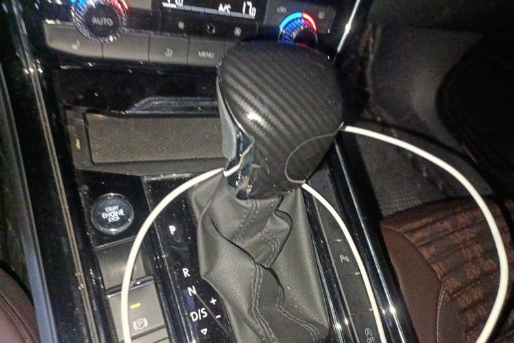 Used Volkswagen Phideon 2016 380TSI Two-Wheel-Drive Luxury Edition