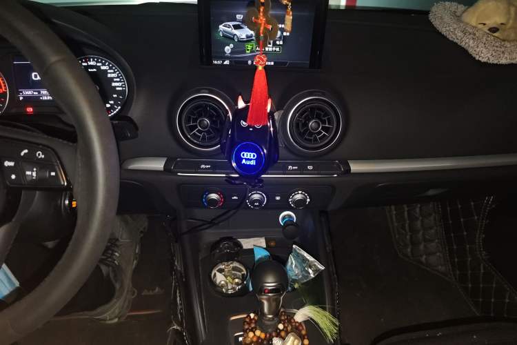 Used Audi A3 2020 Restyled Limousine 35 TFSI Ambition Version China VI
