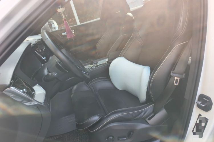 Used Volvo XC60 2019 T5 4x4 Zhiya Sport Edition China VI Standard
