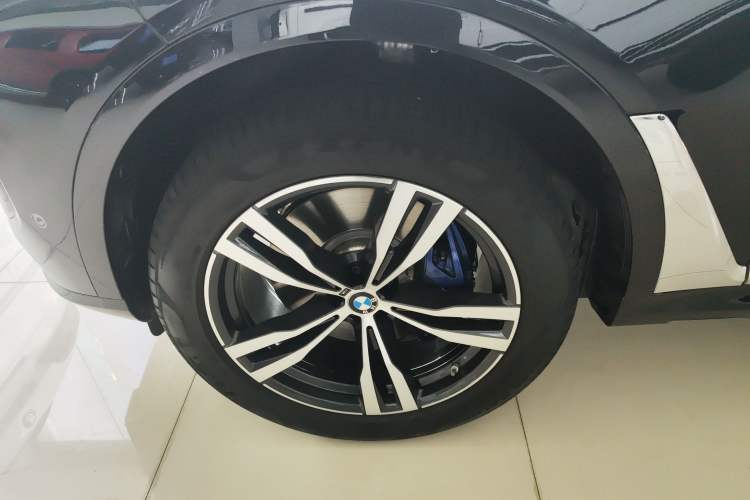 Used BMW X7 2023 xDrive40i Luxury M Sport Package
