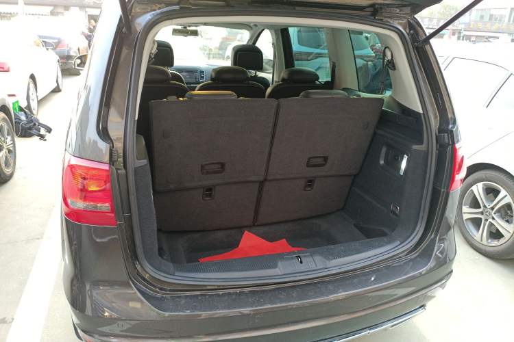 Used Volkswagen Sharan 2014 2.0 TSI Standard Model