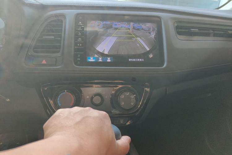 Used Honda Vezel 2022 1.5L CVT Phantom Night Pioneer Edition
