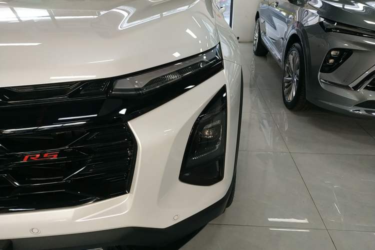 Used Chevrolet Equinox Plus 2024 102km RS Ultimate Edition
