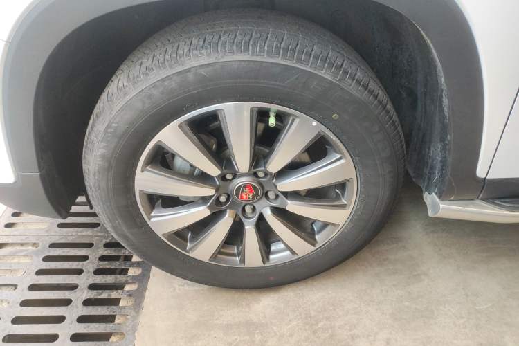 Used Roewe RX8 2018 30T Smart Connectivity Two-Wheel Drive Flagship Edition