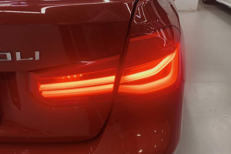 Used BMW 3 Series 2018 320Li Leading Model M Sport Package
