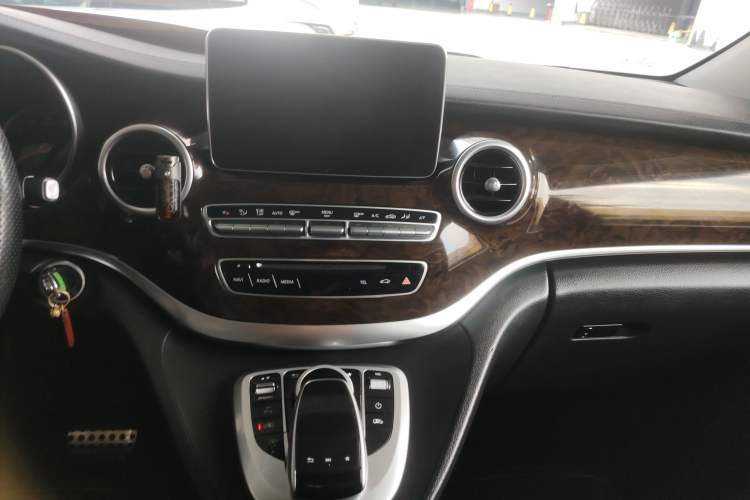 Used Mercedes-Benz V-Class 2018 V 260 Prestige Edition China V
