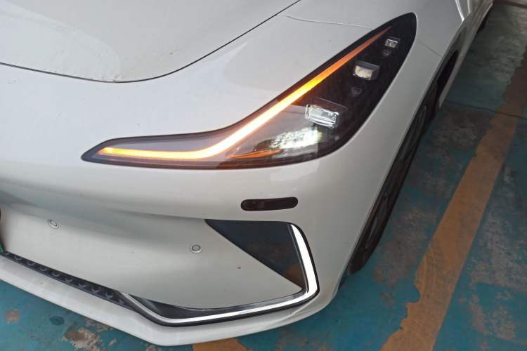 Used IM LS7 2023 90 kWh Elite Rear-Drive Version