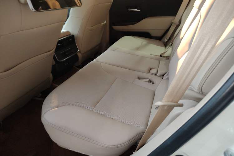 Used Toyota Land Cruiser 2022 3500 3.5T GXR with 20 Wheels Velvet Finish No Creep—Middle East