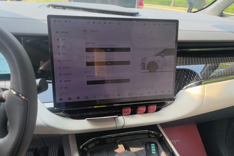 Used Zeekr 009 2024 7-Seater Walk-Through Version Four-Wheel Drive 108 kWh Audio And AC Panel