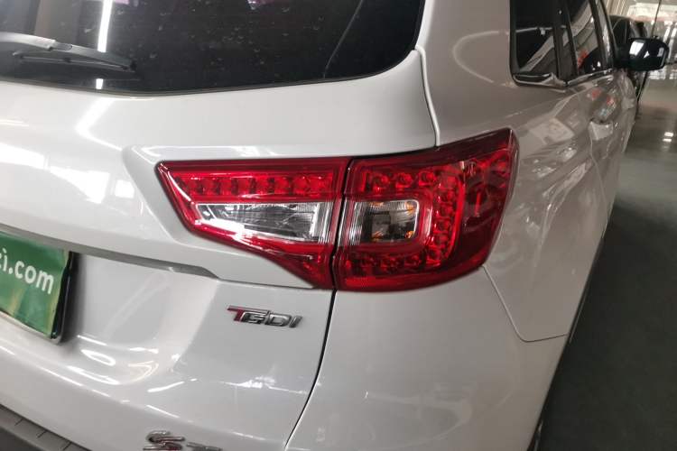 Used CHANGAN CS75 2017 Shangkui Edition 1.5T Automatic Fengxiang Model
