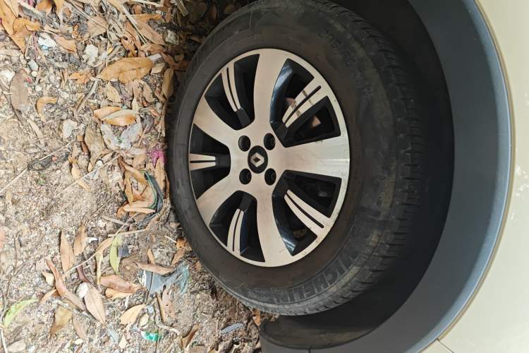 Used Renault Captur 2015 1.2T Automatic Comfort Edition
