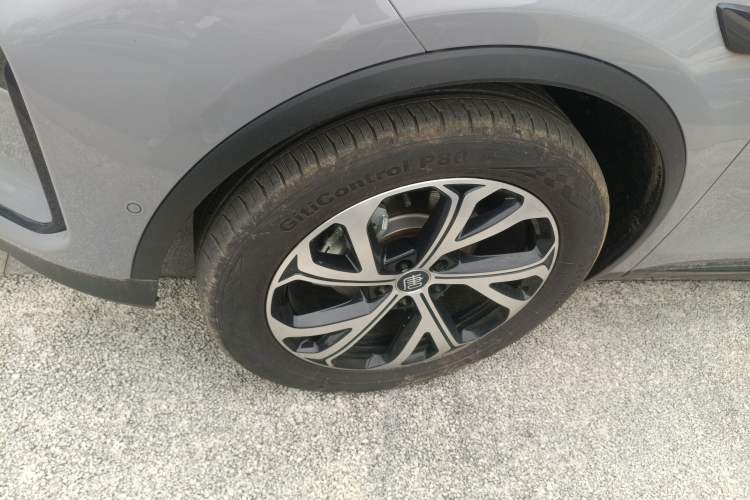 Used BYD Tang New Energy 2025 Intelligent Driving Version DM-i 115KM Flagship Edition Exterior 4