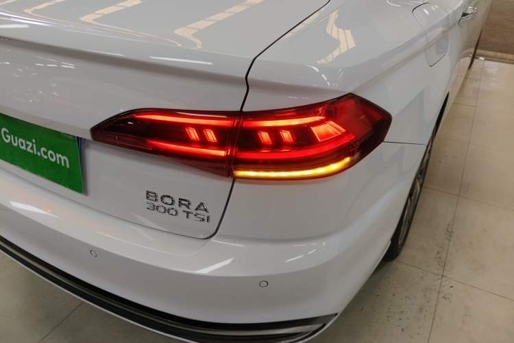 Used Volkswagen Bora 2023 300TSI DSG Prestige Edition