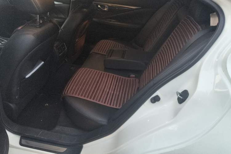 Used Infiniti Q50L 2016 2.0T Comfort Edition
