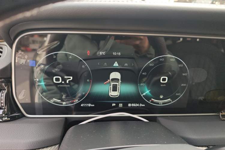 Used Hongqi HS5 2019 2.0T Smart Connect Flagship Edition Instrument Cluster