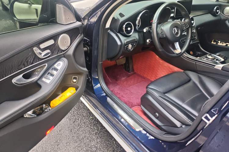 Used Mercedes-Benz C-Class 2018 C 200 L Sport Edition Driver Seat