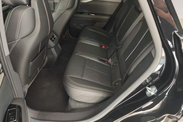 Used Cadillac OPTIQ 2024 Standard Range Version
