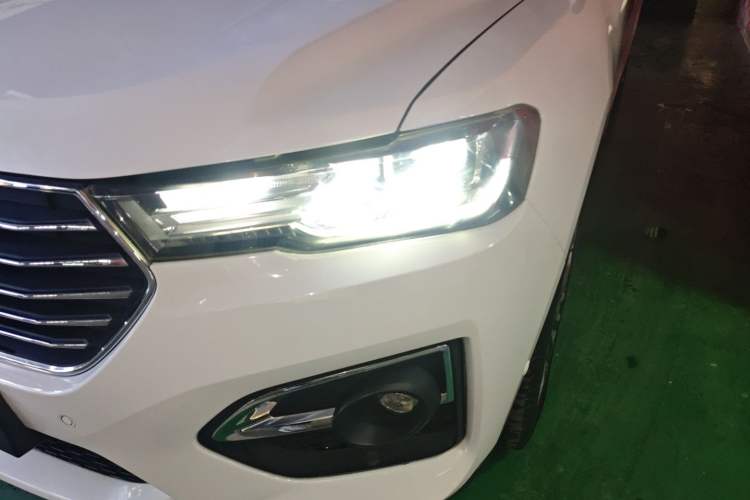 Used Haval H6 2018 Blue Label 2.0T Automatic Luxury Model Left Front Headlight