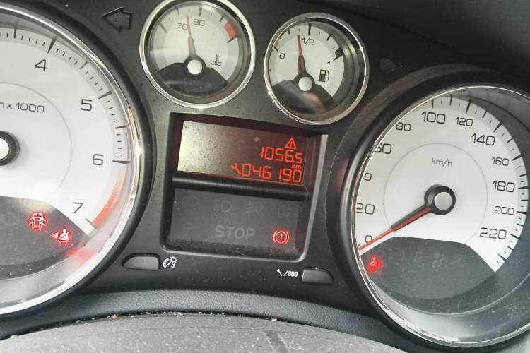 Used Peugeot 308 2013 1.6L Manual YouShang Model Odometer Close Up