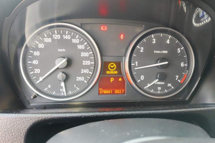 Used BMW X1 2012 sDrive18i Luxury Model