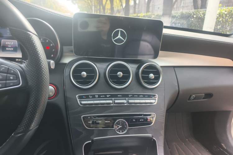 Used Mercedes-Benz C-Class 2017 C 180 L Sport Edition Audio And AC Panel