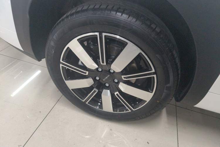 Used AION i60 2026 Model 530 Standard Edition Right Rear Wheel Hub