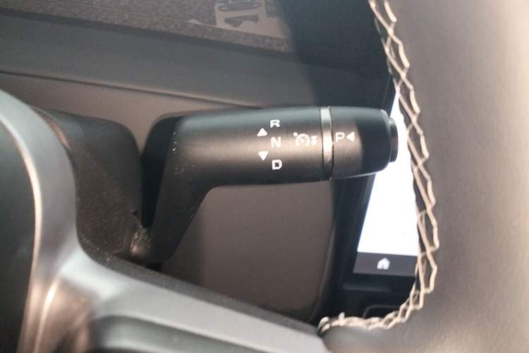 Used iCAR V23 2025 401 Two-Wheel Drive Advanced Edition Gear Lever