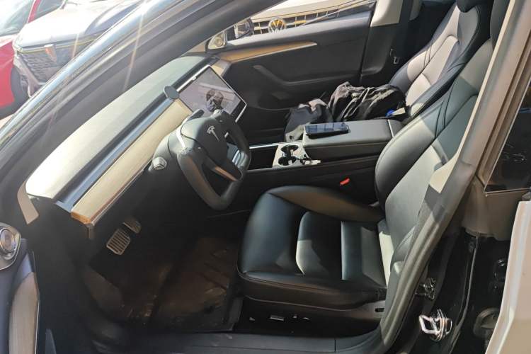 Used Tesla Model 3 2022 Rear-Wheel-Drive Version
