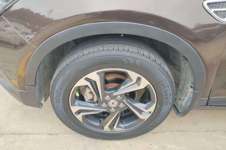 Used Dongfeng Aeolus AX7 2016 2.0L Automatic Zhiyi Trim