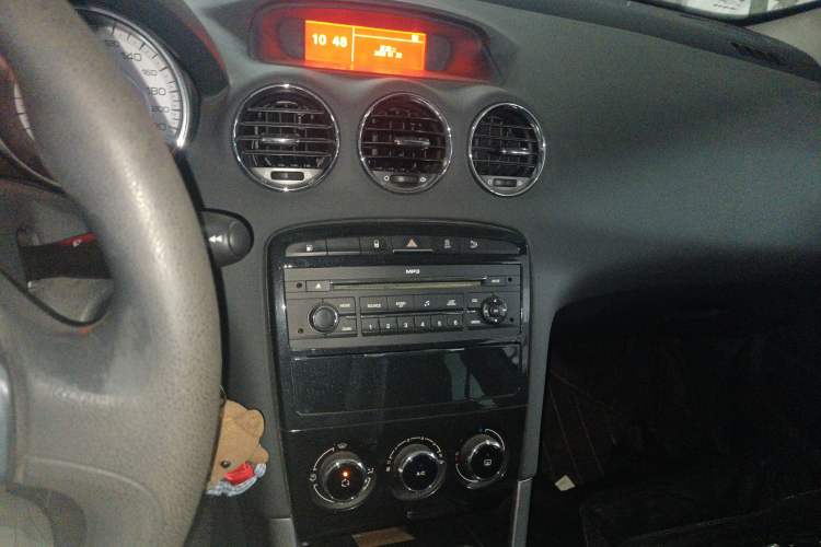 Used Peugeot 408 2013 2.0L Manual Comfort Edition Audio And AC Panel