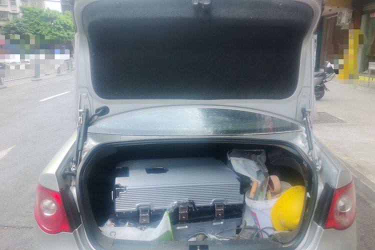 Used Volkswagen Sagitar 2011 1.6L Manual Comfort Version Trunk