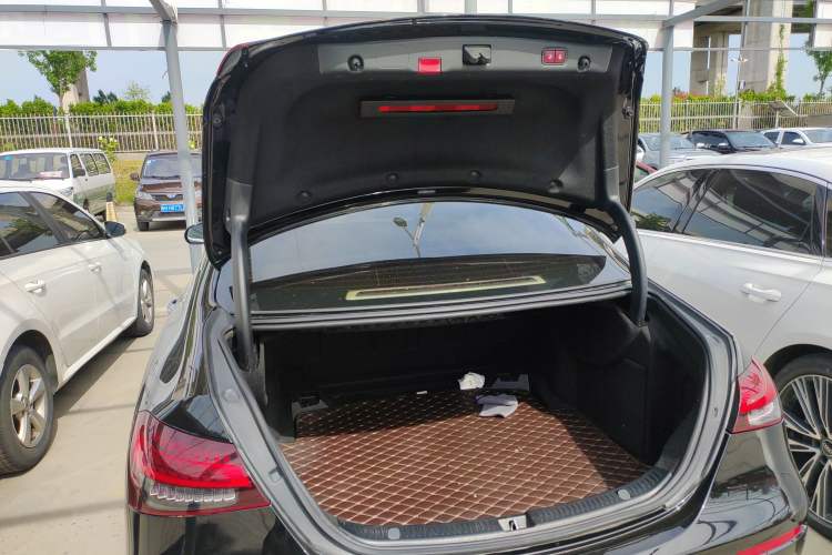 Used Mercedes-Benz E-Class 2021 Facelift E 300 L Stylish Edition