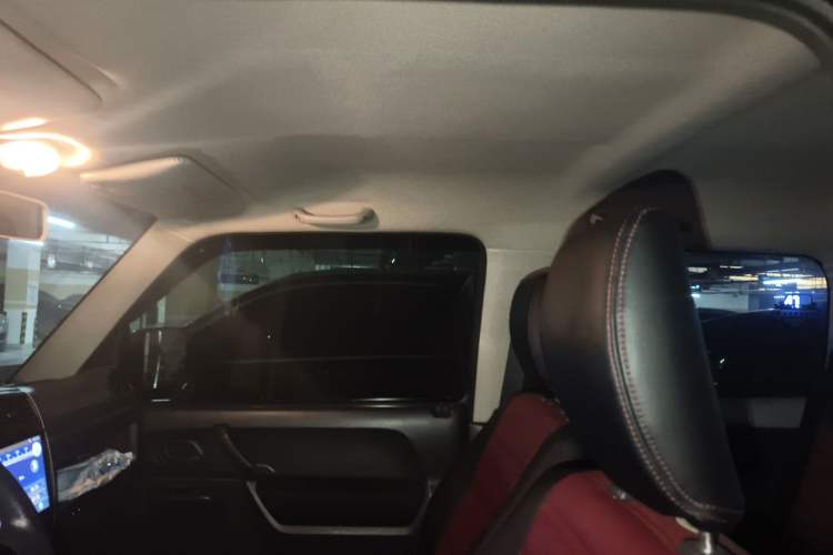 Used Suzuki Jimny 2015 1.3 AT JLX
