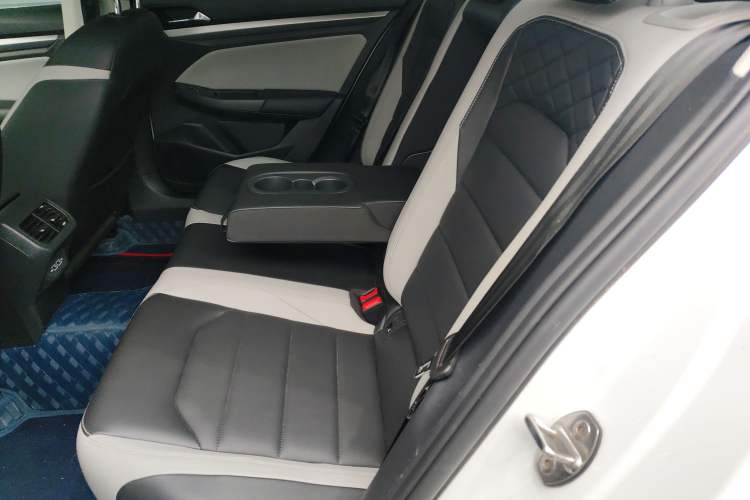 Used Volkswagen Bora 2023 300TSI DSG Prestige Edition
