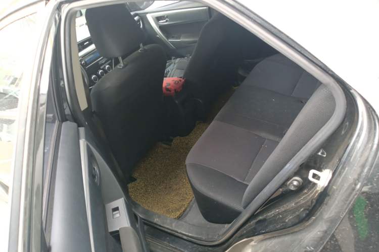 Used Toyota Corolla 2014 1.6L Manual GL