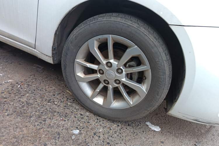 Used Soueast A5 Wing Dance 2019 1.5L Manual Luxury Version China V Standard
