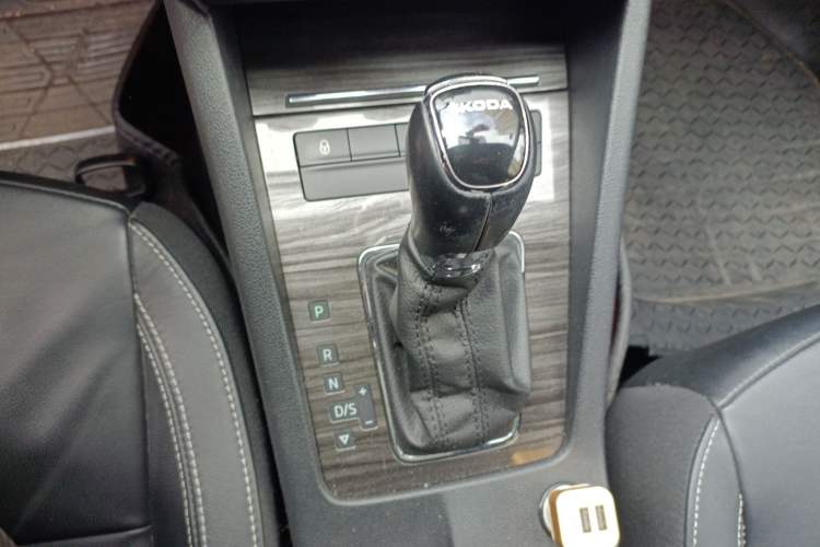 Used Skoda Octavia 2015 1.6L Automatic Yijun Edition