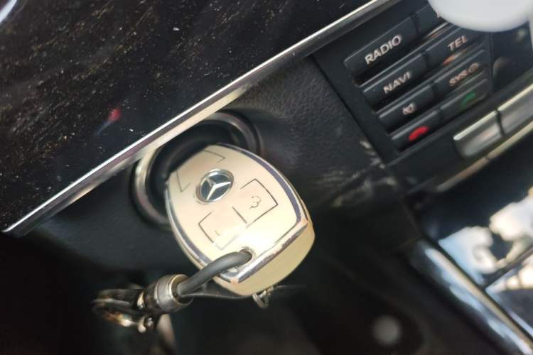 Used Mercedes-Benz E-Class 2014 Restyled E 260 L Sport Edition Vehicle Key