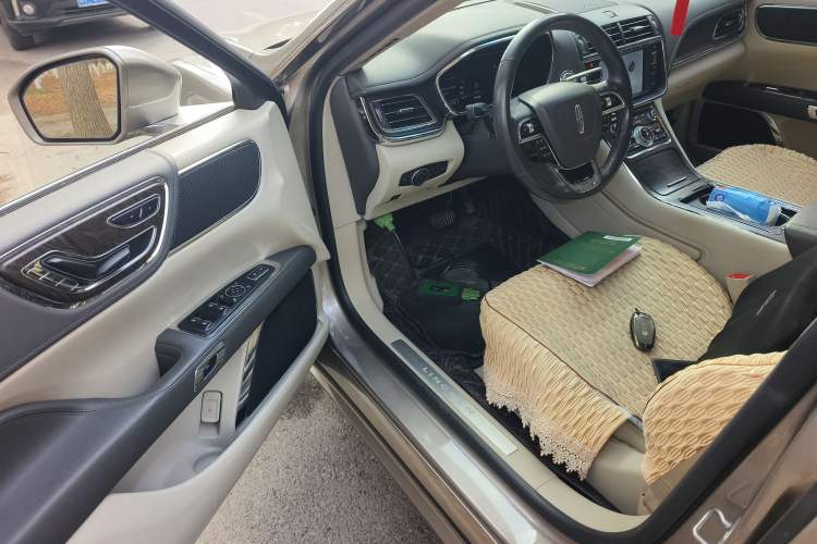 Used Lincoln Continental 2019 2.0T Two-Wheel Drive Luxury Edition China VI Standard