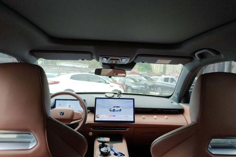 Used CHANGAN UNI-Z New Energy 2024 Blue Whale Smart Electric iDD 125km Beyond Edition Headliner