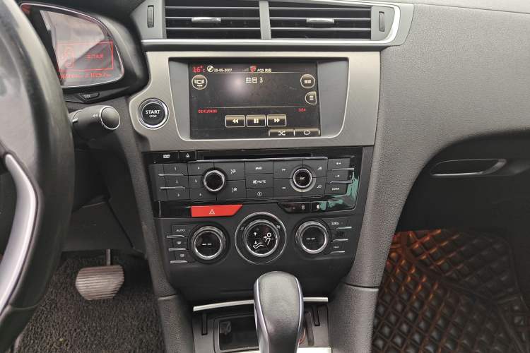 Used DS 5LS 2016 1.6T Luxury Edition THP160