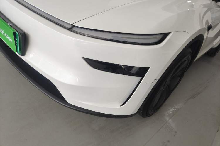 Used Tesla Model Y 2025 Long-Range All-Wheel Drive First Edition