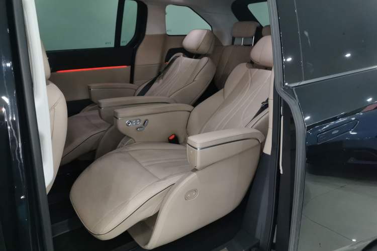 Used XPeng X9 2024 610 Long-Range Pro
