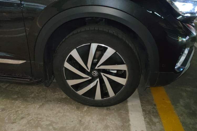 Used Volkswagen Talagon 2022 330TSI Two-Wheel-Drive Luxury Edition with Scenic Package 7 Seats
