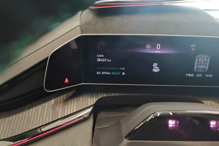 Used Zeekr 001 2023 ME Edition 100 kWh Odometer Close Up