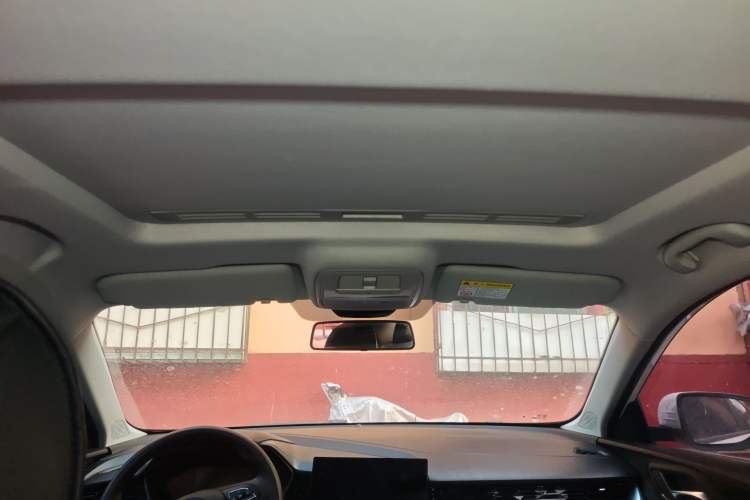 Used MG 5 2021 180 DVVT CVT Youth Luxury Edition
