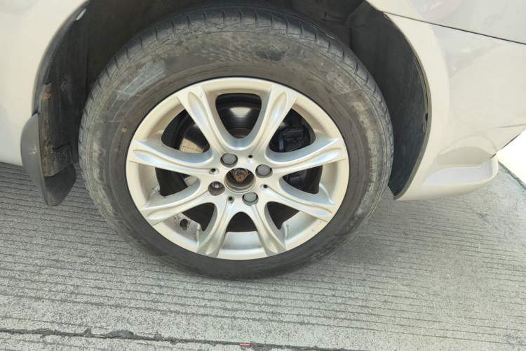 Used Geely Auto Diamond 2013 1.5L Manual Entry-Level Model
